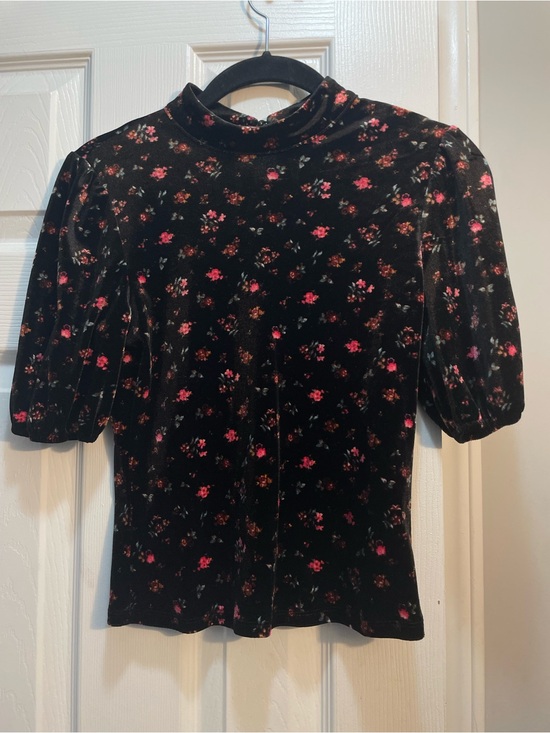 Gypsies & Moondust Tops - Gypsies & Moondust Black Velvet Floral Mock Neck Top